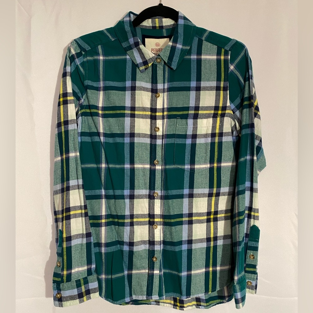So Perfect Short Green Plaid flannel Size L